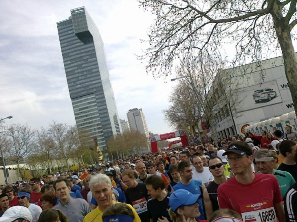Bečki maraton 2010 fotografija bec start 585x438 Bečki maraton 2010