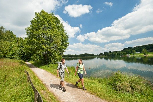 setanje jezero 615x409 Hodanje i rekreacija