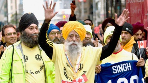 fauja singh toronto 615x346 Za Ginisa, Faudža je najstariji maratonac