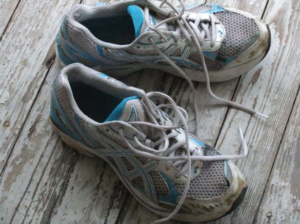 Old Running Shoes 0041 615x460 Održavanje patika za trčanje