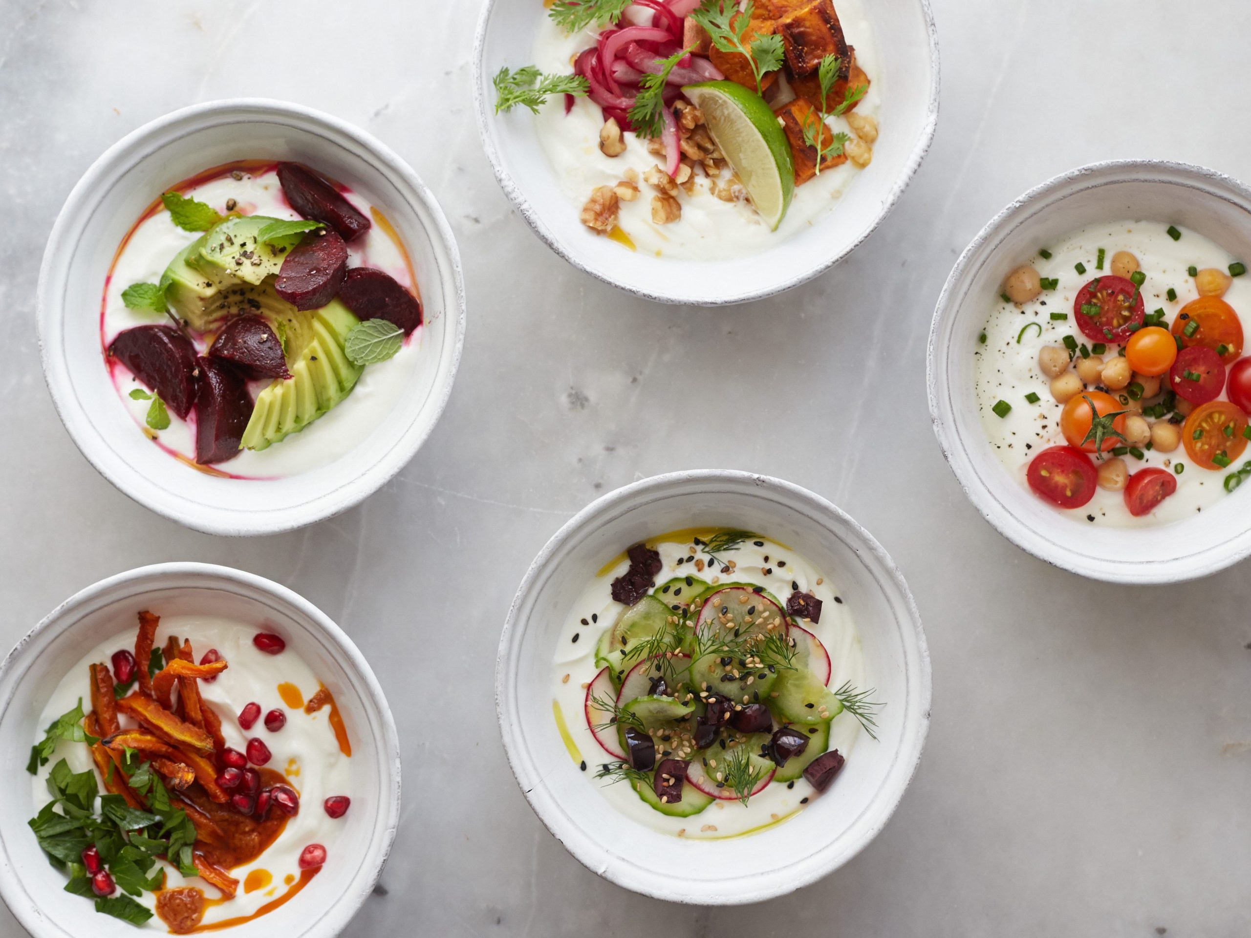 Kako izgleda 200 kalorija? Šokiraće vas koliko zdrave hrane i istovremeno koliko junk-a možete staviti u sebe u 200 kalorija.