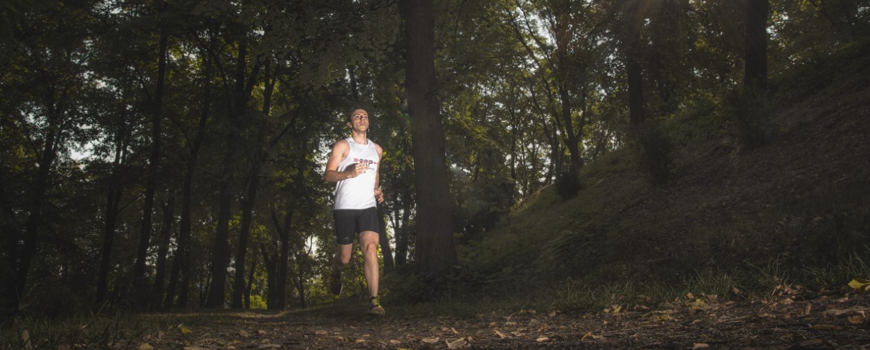 Superiorna tehnika trčanja polazi “iz glave”: 6 mentalnih vežbi Meta Fitcdžeralda za bolju motoriku trčanja