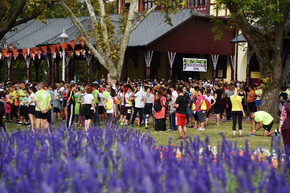 Šta se dobije kad se spoje trčanje, maskenbal i hedonizam? Mnogo dobra zabava!