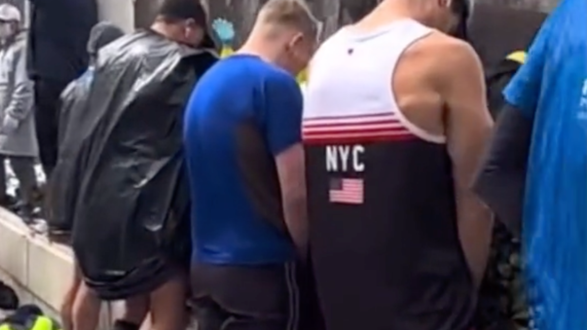 Maratonci urinirali u svetom parku u Tokiju, stanovnici ogorčeni