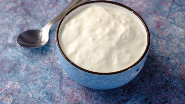 grčki jogurt je bogat proteinima koji pomažu oporavak sportista posle treninga